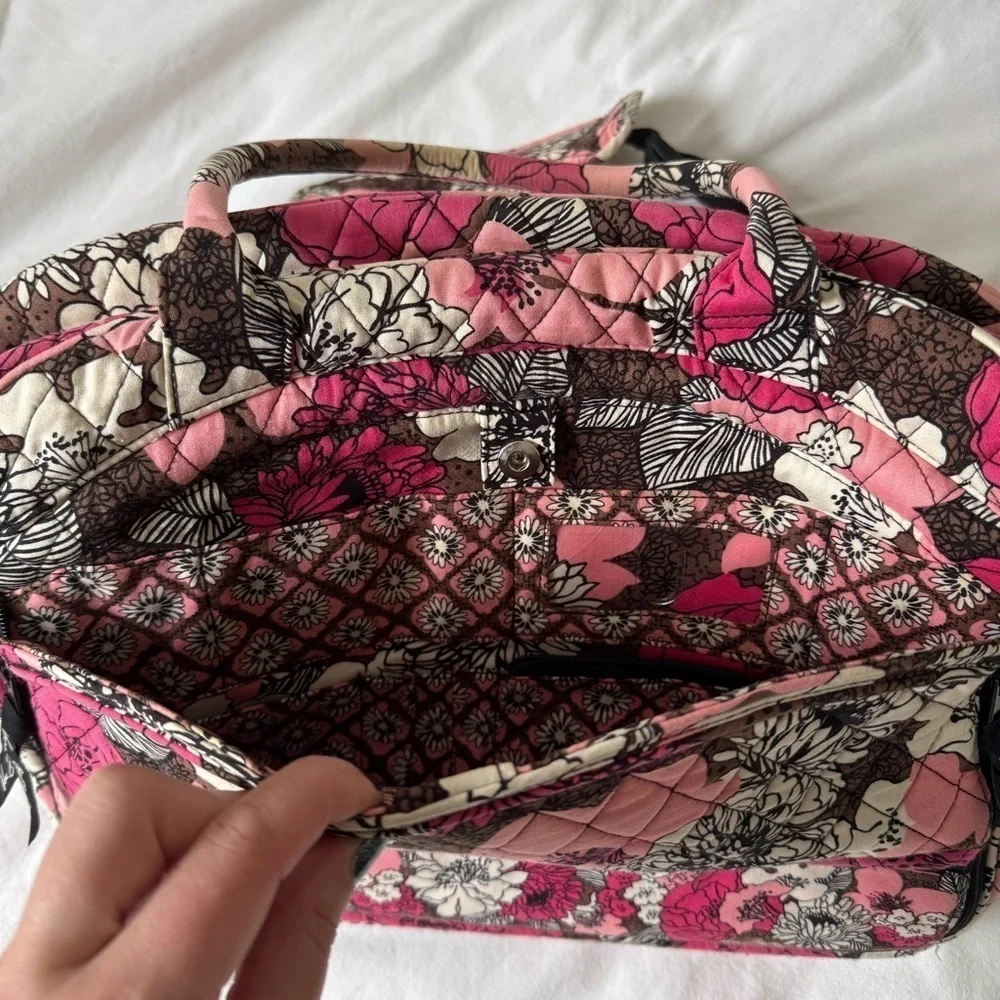 Vera Bradley mocha rouge crossbody laptop bag - Picture 3 of 10